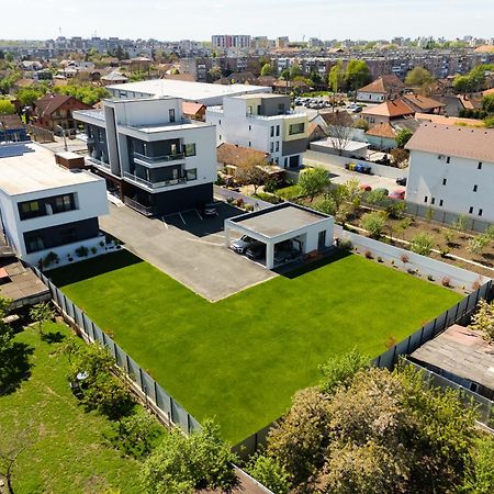 M City Aparthotel Arad Ngoại thất bức ảnh