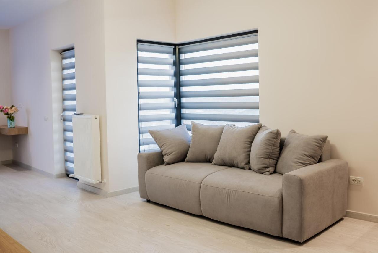M City Aparthotel Arad Ngoại thất bức ảnh
