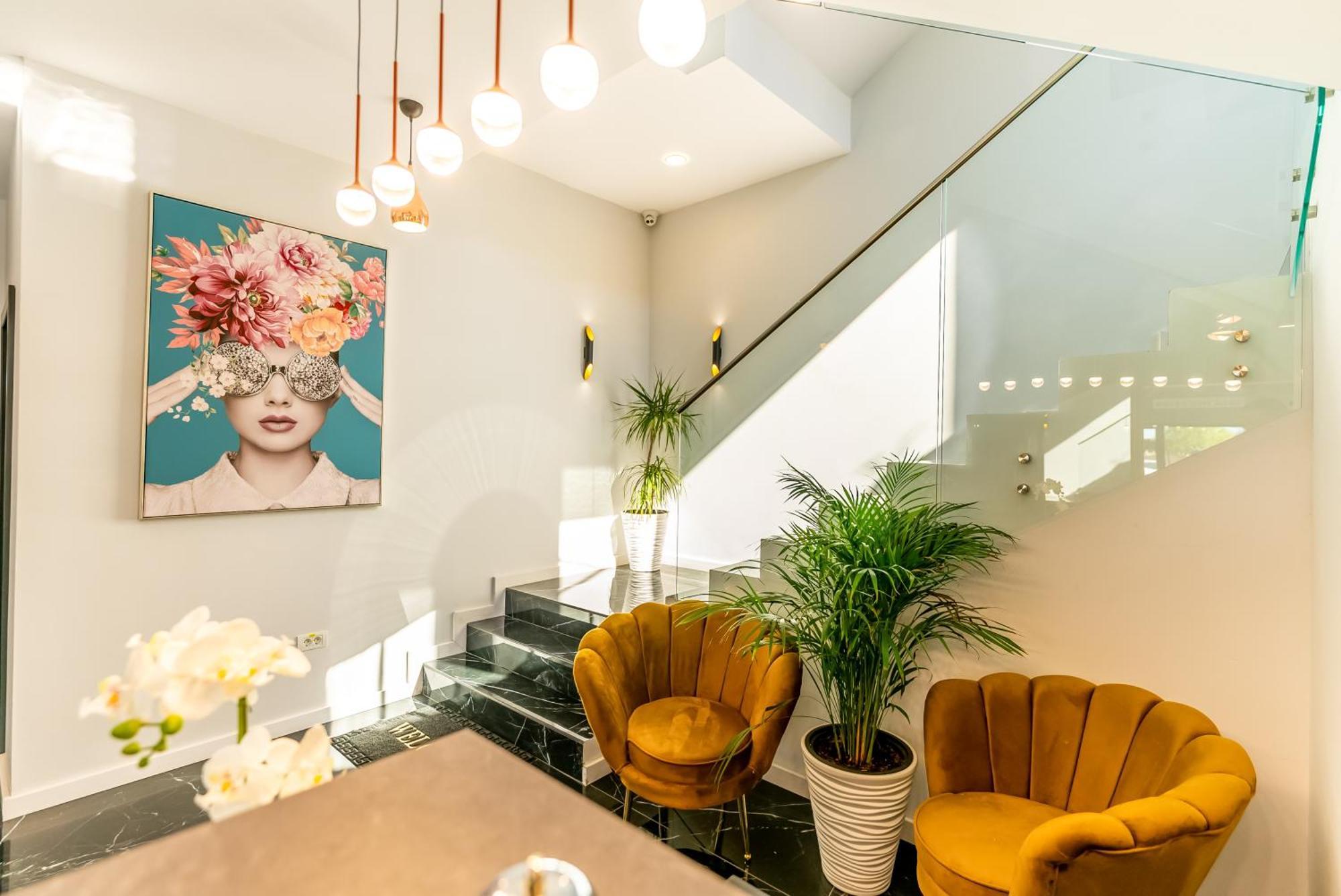 M City Aparthotel Arad Ngoại thất bức ảnh