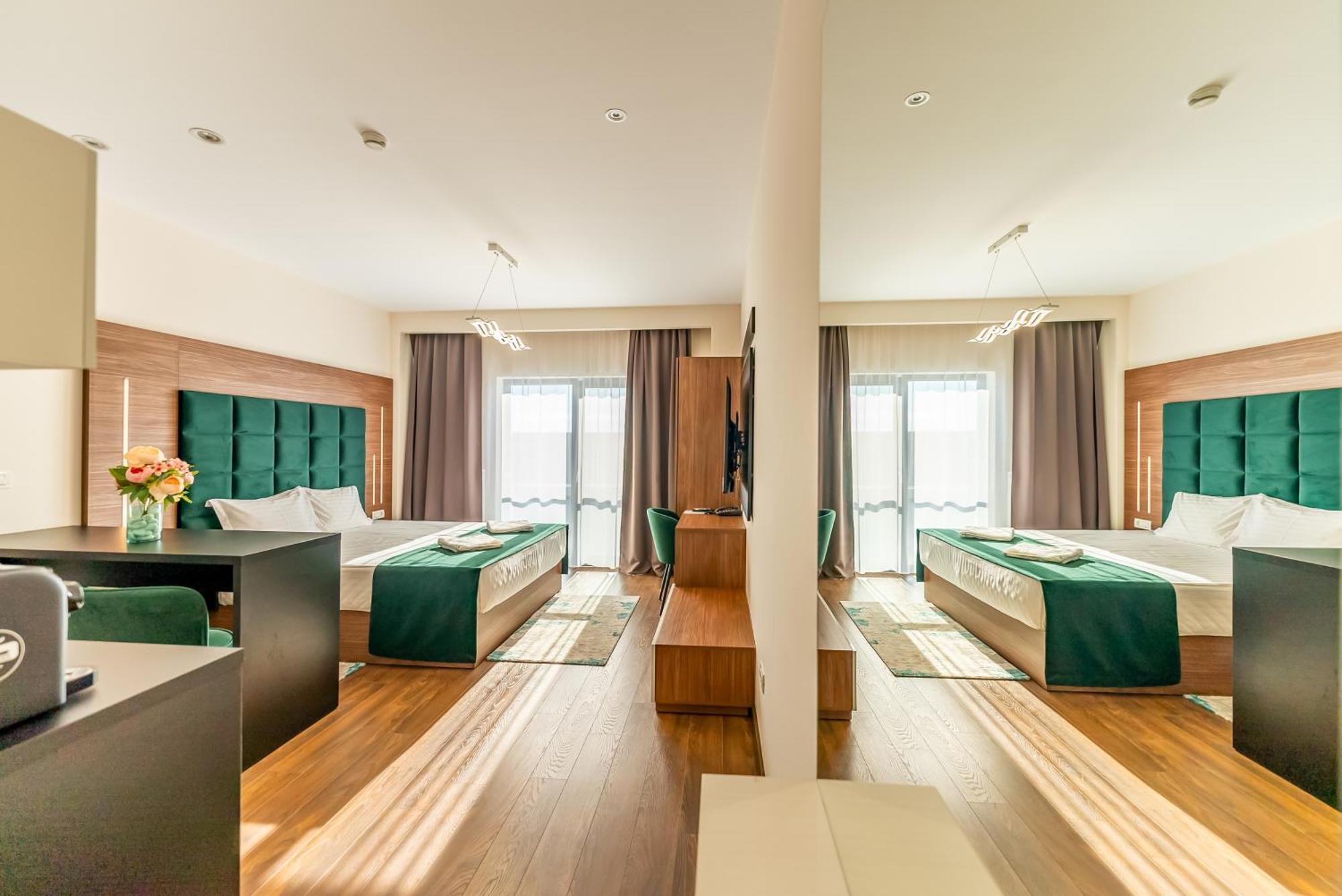 M City Aparthotel Arad Ngoại thất bức ảnh