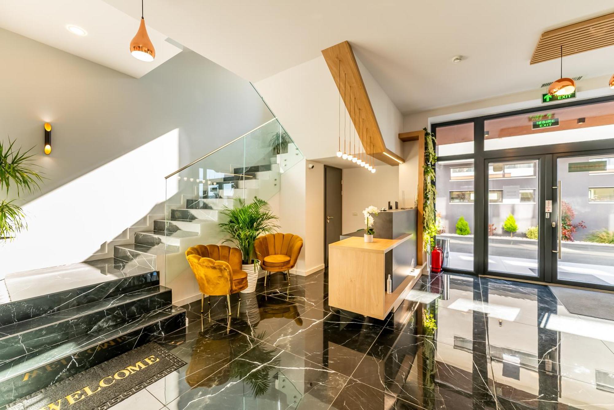 M City Aparthotel Arad Ngoại thất bức ảnh