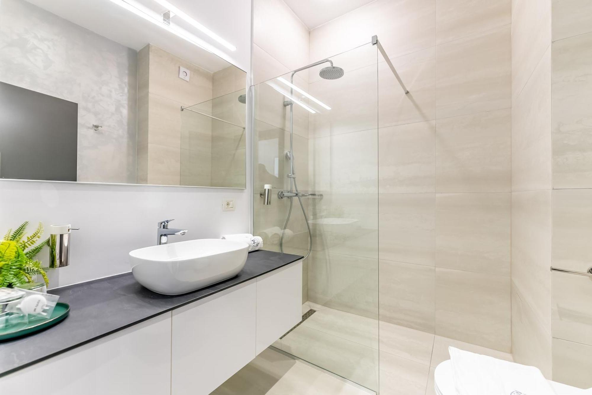 M City Aparthotel Arad Phòng bức ảnh