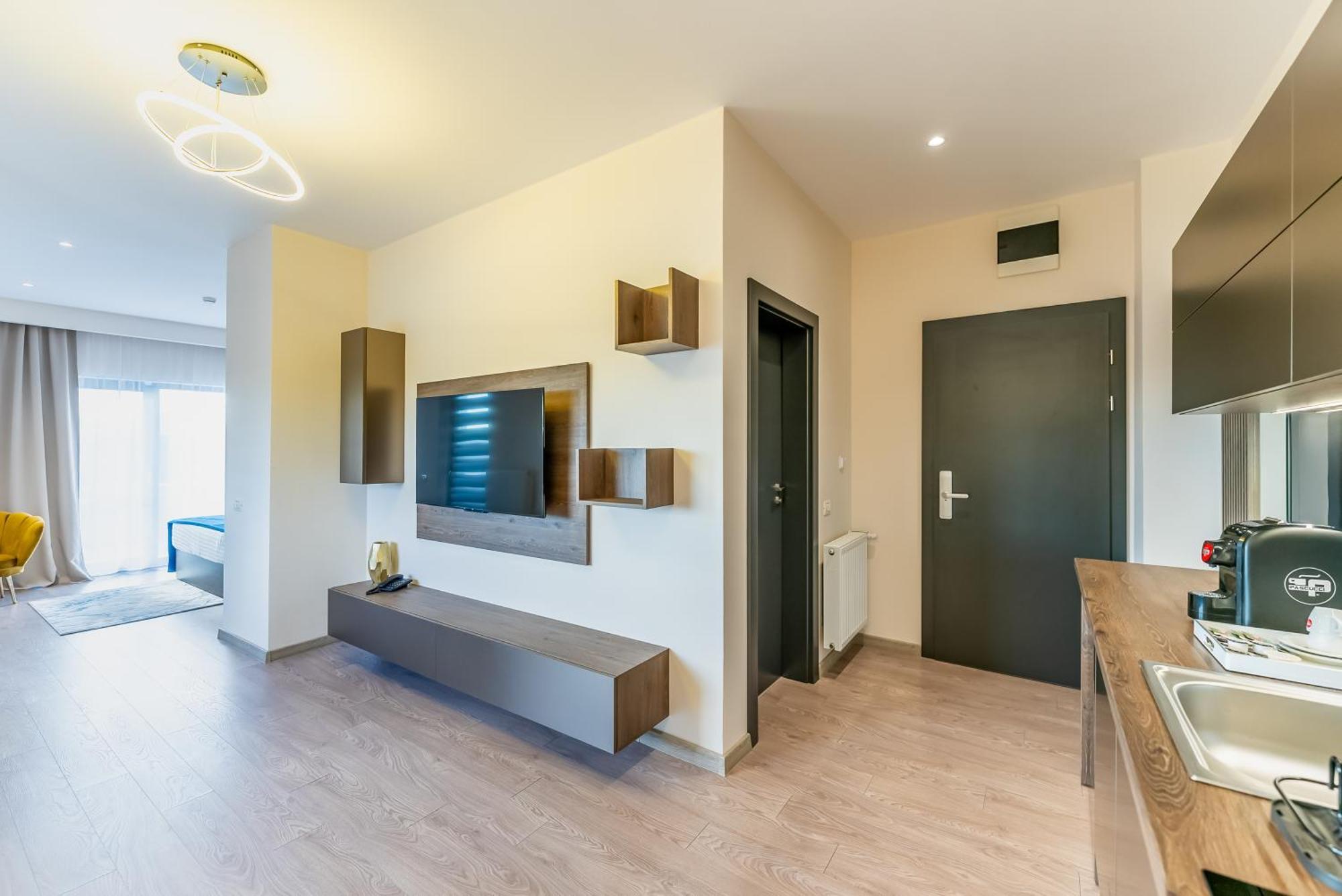 M City Aparthotel Arad Ngoại thất bức ảnh